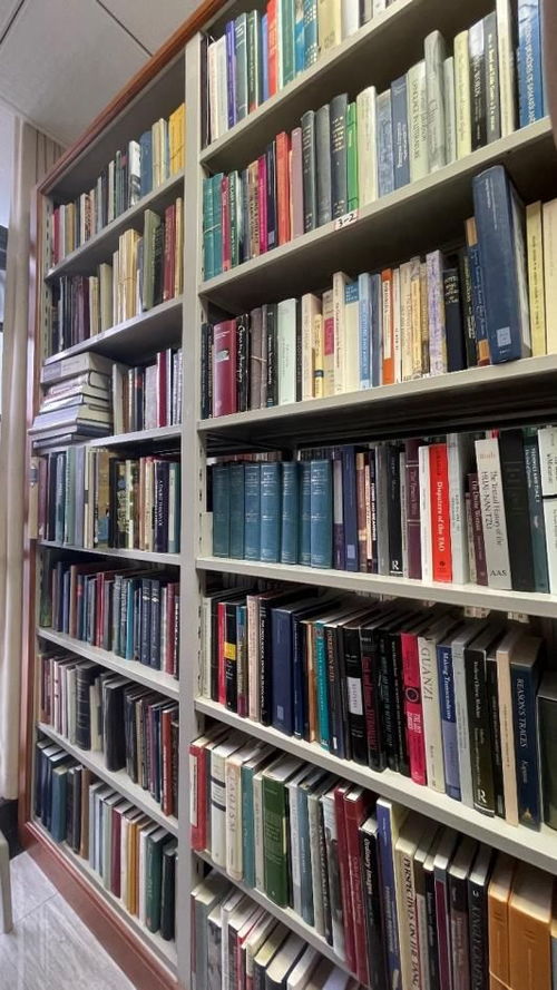 夏德安教授向簡帛研究中心捐贈圖書，助力學術資源共享