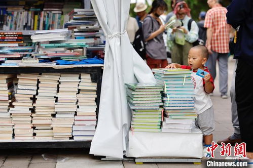 我與地壇 北京書市開啟，廣告設計引領圖書展銷規模創新高